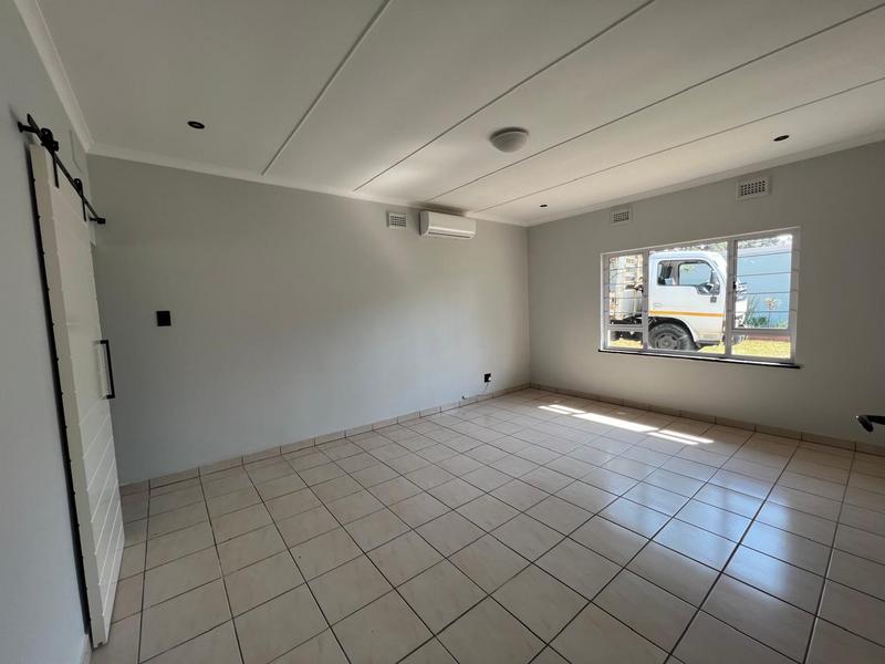 To Let 4 Bedroom Property for Rent in La Lucia KwaZulu-Natal