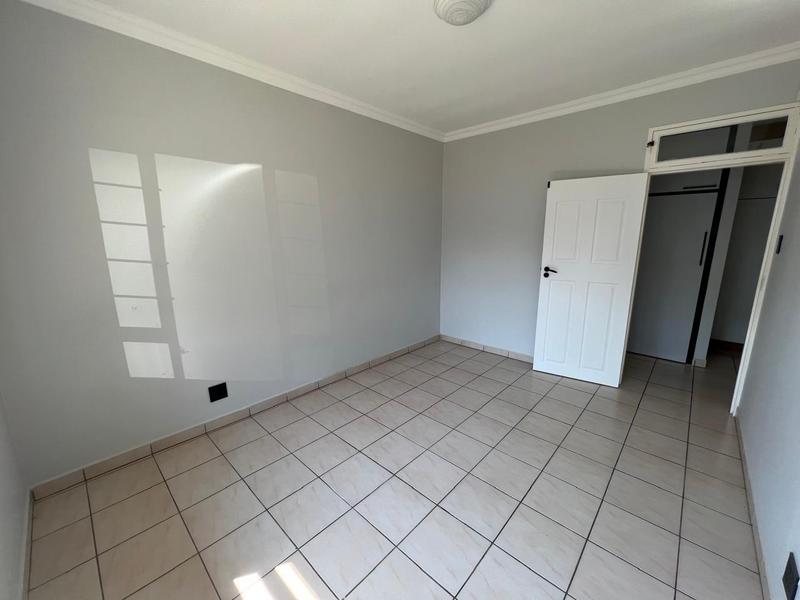 To Let 4 Bedroom Property for Rent in La Lucia KwaZulu-Natal
