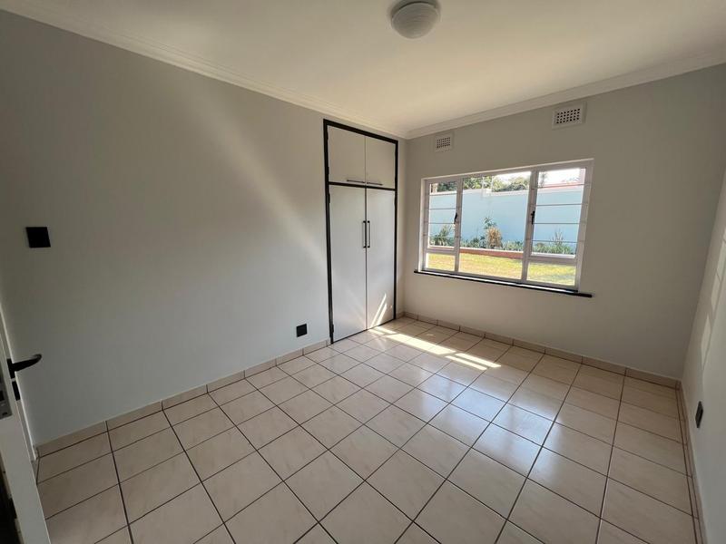 To Let 4 Bedroom Property for Rent in La Lucia KwaZulu-Natal