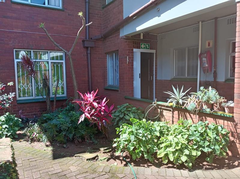 To Let 2 Bedroom Property for Rent in Scottburgh KwaZulu-Natal