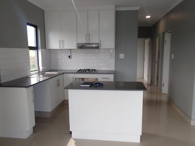 To Let 3 Bedroom Property for Rent in Shakaskraal KwaZulu-Natal