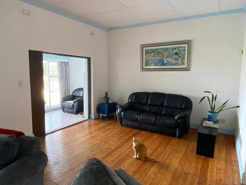 3 Bedroom Property for Sale in Uvongo KwaZulu-Natal