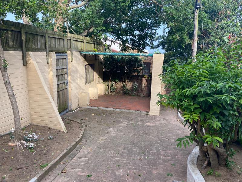 3 Bedroom Property for Sale in Uvongo KwaZulu-Natal