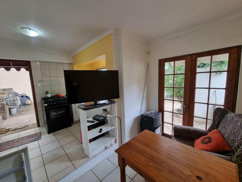 3 Bedroom Property for Sale in Uvongo KwaZulu-Natal