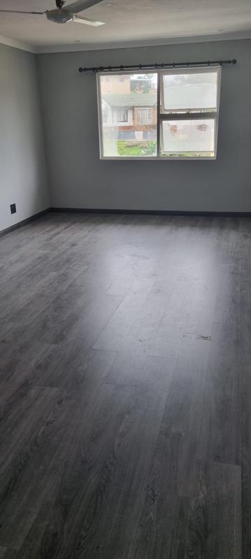 1 Bedroom Property for Sale in Bellair KwaZulu-Natal