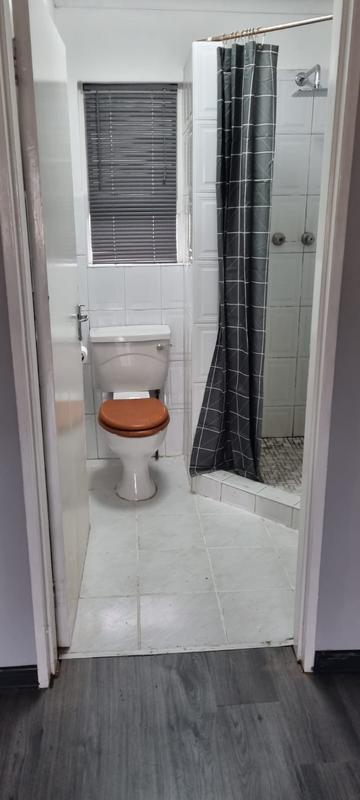 1 Bedroom Property for Sale in Bellair KwaZulu-Natal