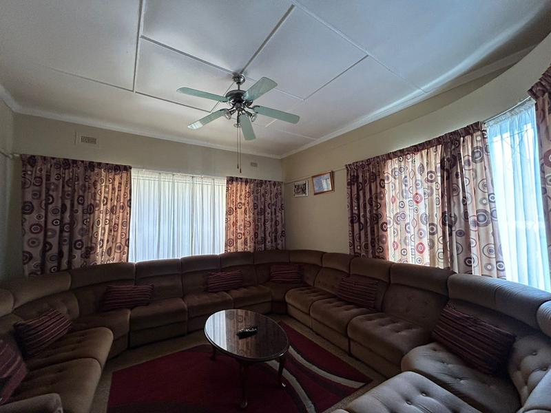 6 Bedroom Property for Sale in Margate KwaZulu-Natal