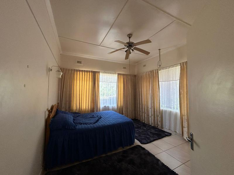 6 Bedroom Property for Sale in Margate KwaZulu-Natal