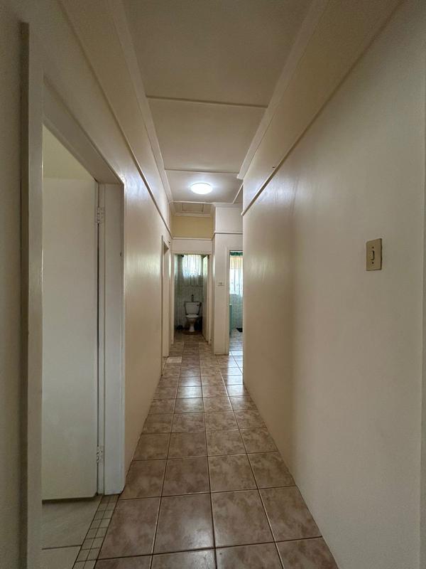 6 Bedroom Property for Sale in Margate KwaZulu-Natal