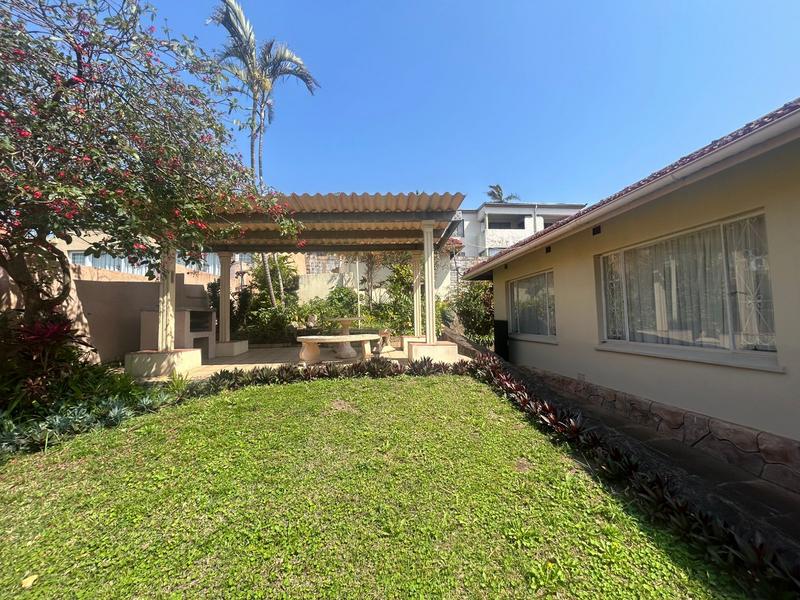 6 Bedroom Property for Sale in Margate KwaZulu-Natal