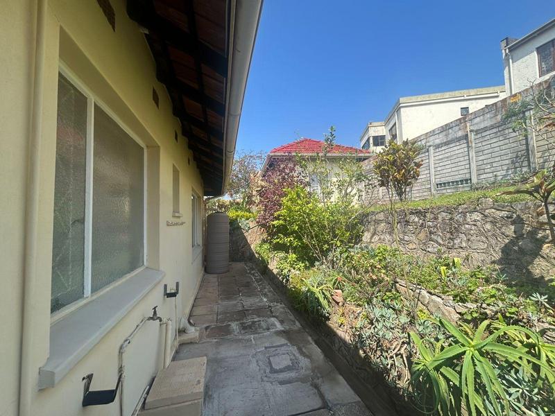 6 Bedroom Property for Sale in Margate KwaZulu-Natal