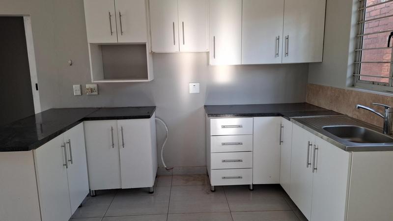 To Let 2 Bedroom Property for Rent in Overport KwaZulu-Natal