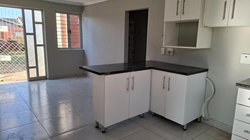 To Let 2 Bedroom Property for Rent in Overport KwaZulu-Natal