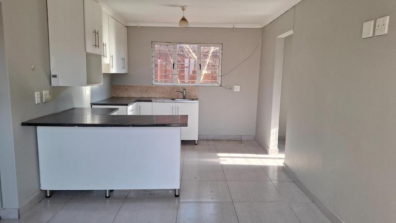 To Let 2 Bedroom Property for Rent in Overport KwaZulu-Natal