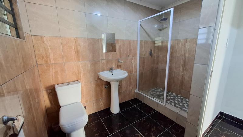 To Let 3 Bedroom Property for Rent in Sherwood KwaZulu-Natal