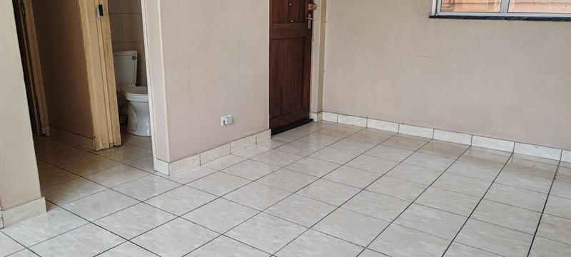 2 Bedroom Property for Sale in Overport KwaZulu-Natal