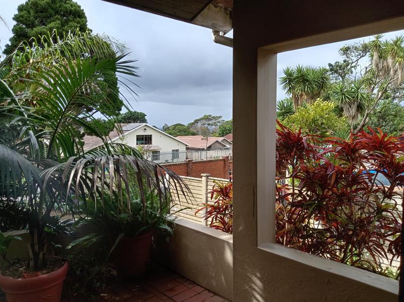 To Let 6 Bedroom Property for Rent in Scottburgh South KwaZulu-Natal