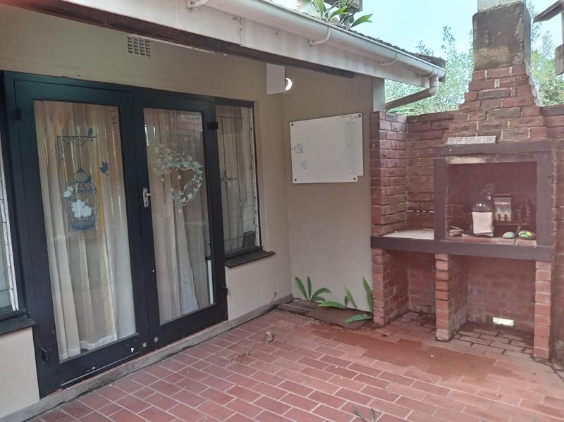 To Let 6 Bedroom Property for Rent in Scottburgh South KwaZulu-Natal