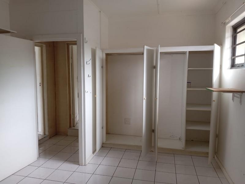 To Let 6 Bedroom Property for Rent in Scottburgh South KwaZulu-Natal
