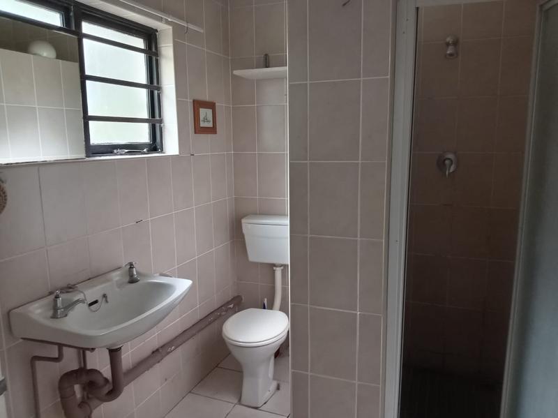 To Let 6 Bedroom Property for Rent in Scottburgh South KwaZulu-Natal