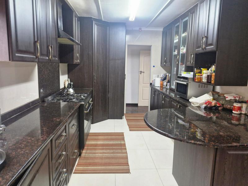 4 Bedroom Property for Sale in Burlington Heights KwaZulu-Natal
