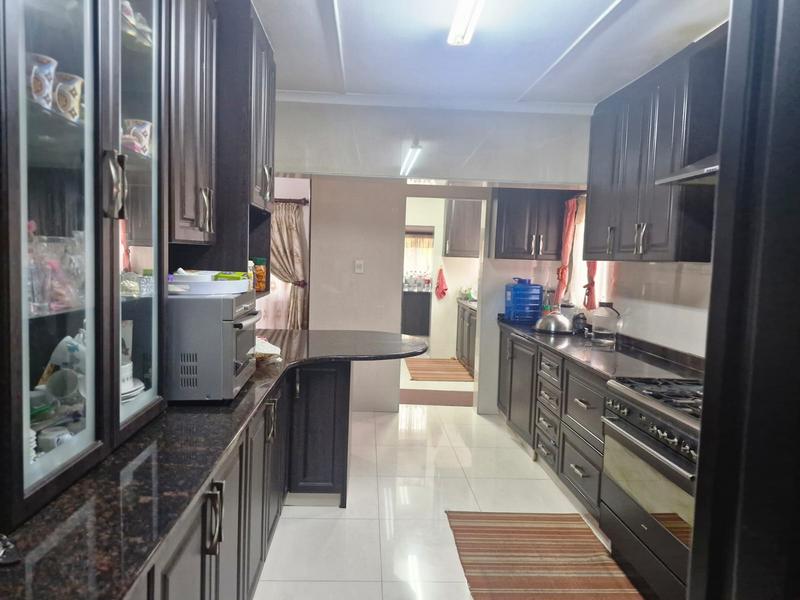 4 Bedroom Property for Sale in Burlington Heights KwaZulu-Natal
