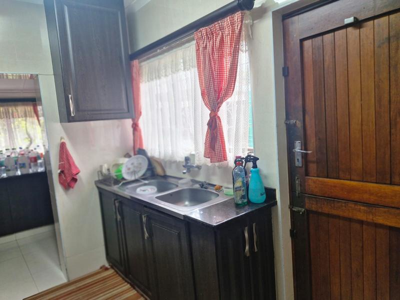 4 Bedroom Property for Sale in Burlington Heights KwaZulu-Natal
