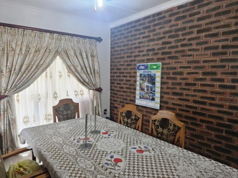 4 Bedroom Property for Sale in Burlington Heights KwaZulu-Natal