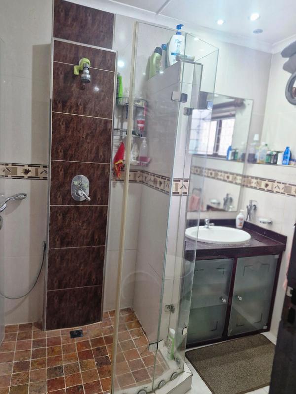 4 Bedroom Property for Sale in Burlington Heights KwaZulu-Natal