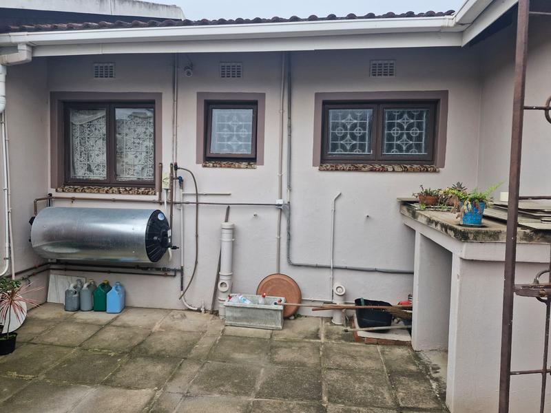 4 Bedroom Property for Sale in Burlington Heights KwaZulu-Natal
