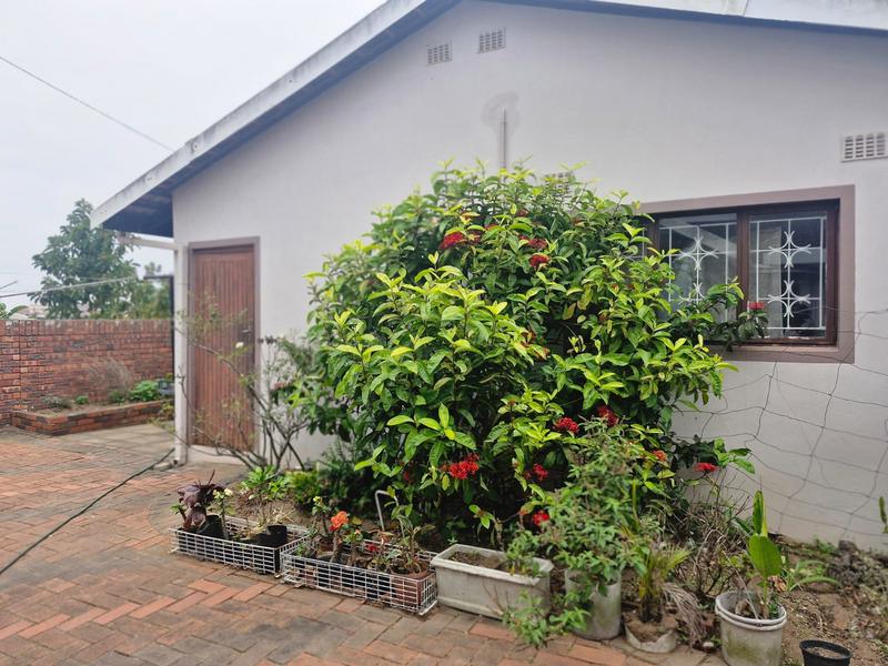 4 Bedroom Property for Sale in Burlington Heights KwaZulu-Natal
