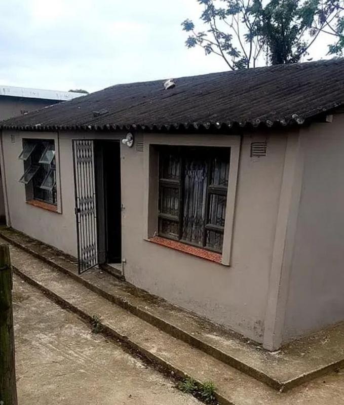 4 Bedroom Property for Sale in Umlazi KwaZulu-Natal
