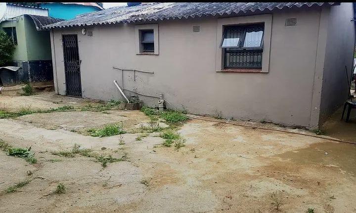 4 Bedroom Property for Sale in Umlazi KwaZulu-Natal