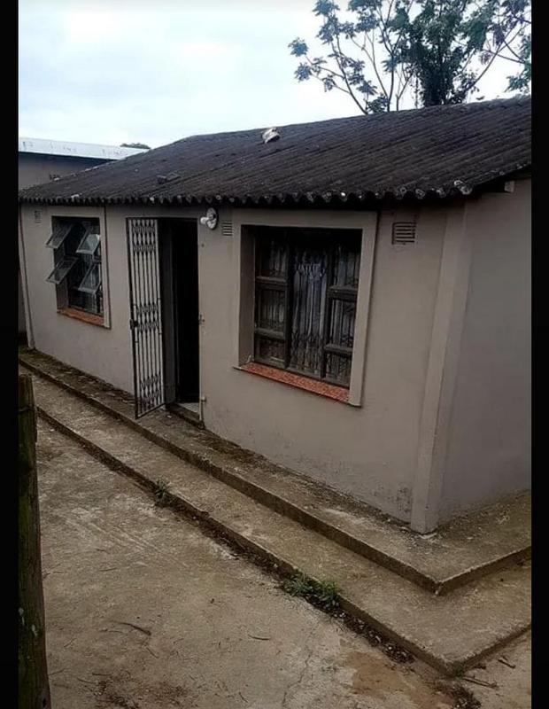 4 Bedroom Property for Sale in Umlazi KwaZulu-Natal