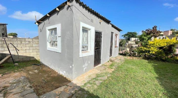 10 Bedroom Property for Sale in Umlazi KwaZulu-Natal