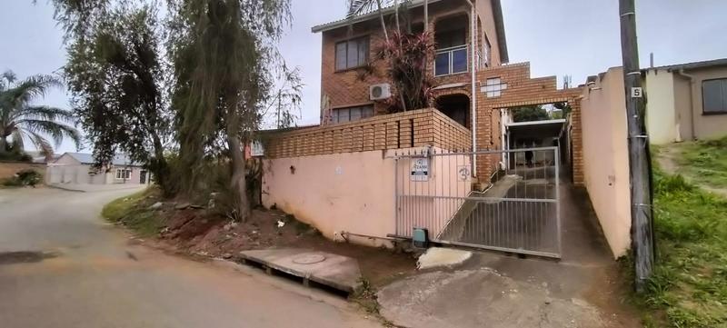 4 Bedroom Property for Sale in Caneside KwaZulu-Natal