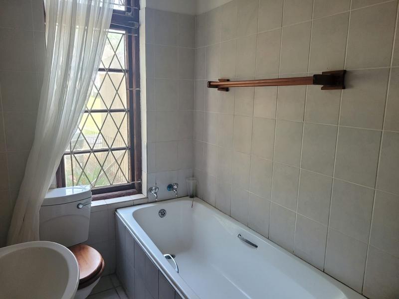 4 Bedroom Property for Sale in Manaba Beach KwaZulu-Natal