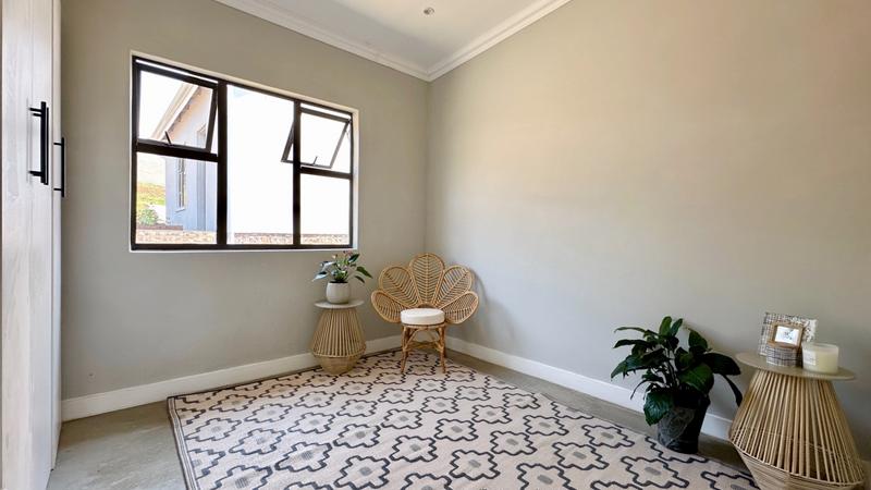 3 Bedroom Property for Sale in Worlds View KwaZulu-Natal