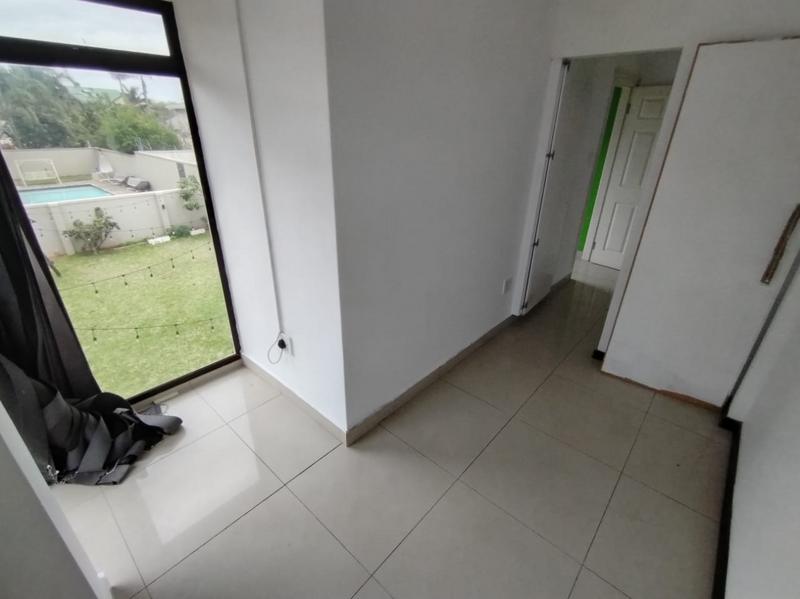 1 Bedroom Property for Sale in Somerset Park KwaZulu-Natal