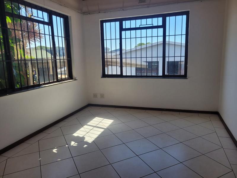 4 Bedroom Property for Sale in Manaba Beach KwaZulu-Natal