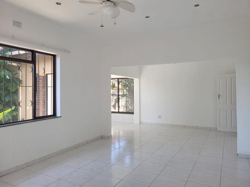 4 Bedroom Property for Sale in Manaba Beach KwaZulu-Natal