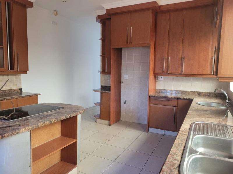 4 Bedroom Property for Sale in Manaba Beach KwaZulu-Natal