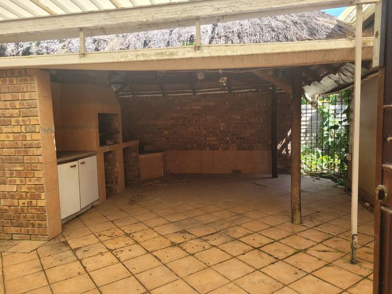 4 Bedroom Property for Sale in Manaba Beach KwaZulu-Natal