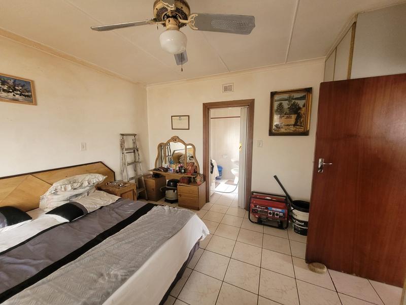 4 Bedroom Property for Sale in Manaba Beach KwaZulu-Natal