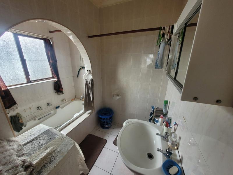 4 Bedroom Property for Sale in Manaba Beach KwaZulu-Natal