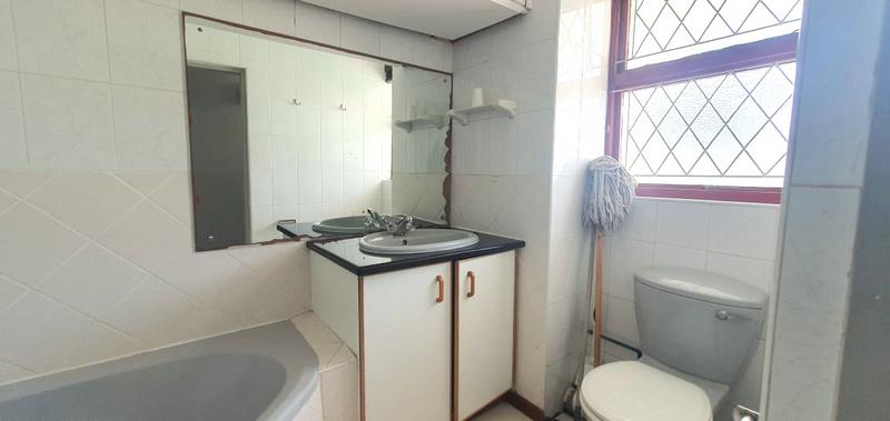 2 Bedroom Property for Sale in Manaba Beach KwaZulu-Natal