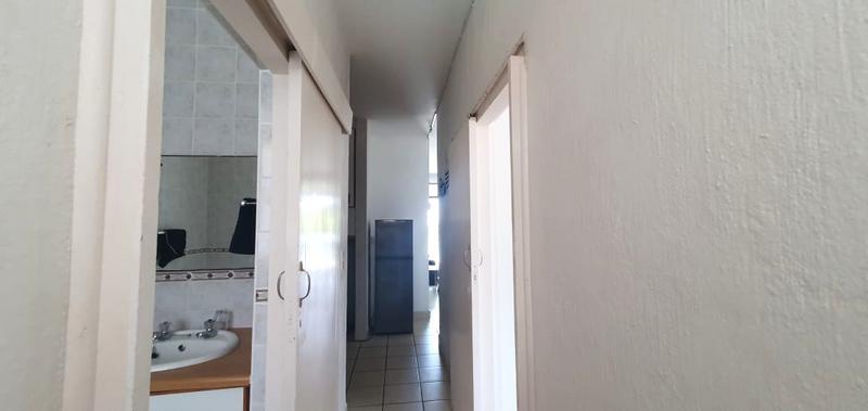 2 Bedroom Property for Sale in Manaba Beach KwaZulu-Natal