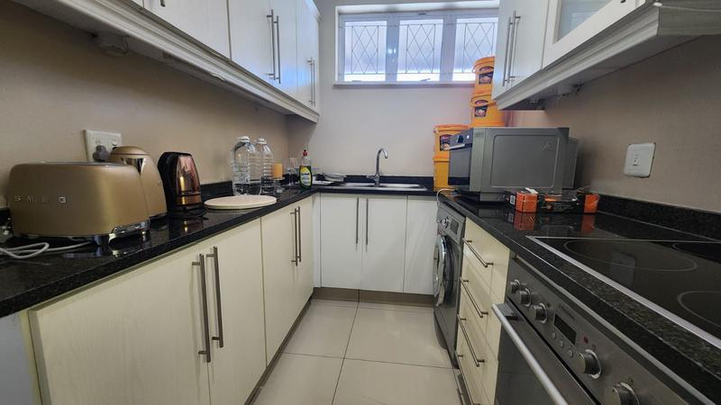 1 Bedroom Property for Sale in Windermere KwaZulu-Natal