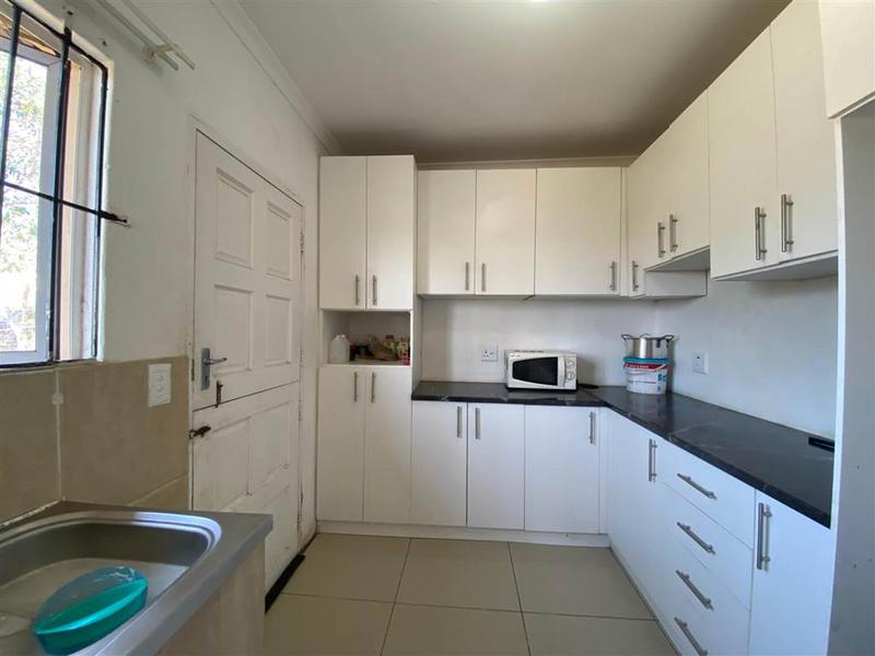 To Let 3 Bedroom Property for Rent in Newlands West KwaZulu-Natal