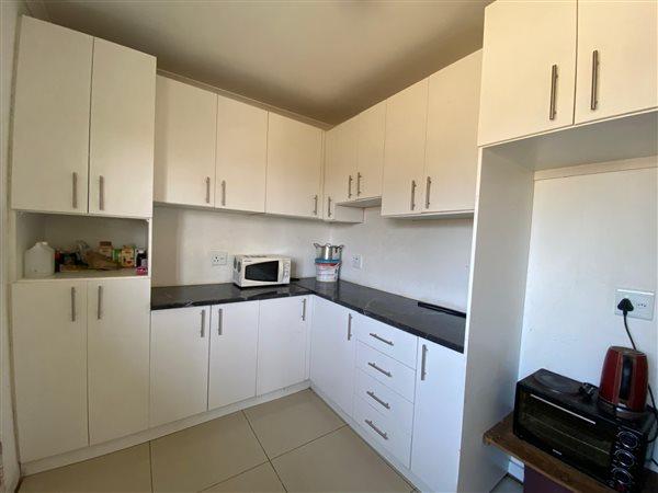 To Let 3 Bedroom Property for Rent in Newlands West KwaZulu-Natal
